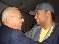 Juan Formell y el conocido reguetonero puertorriqueño Don Omar